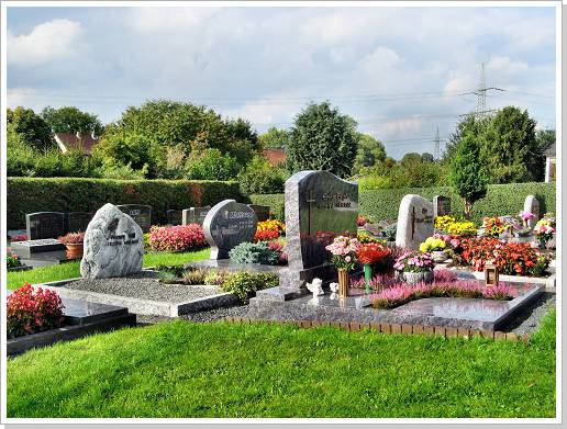 0013_04_friedhof_unten_4.jpg